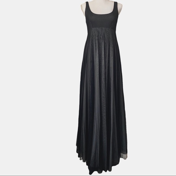 ALEXIA ADMOR THE BLACK AND WHITE TULLE BALL GOWN - Picture 12 of 16